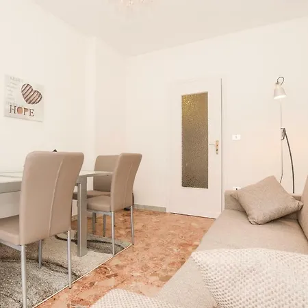 Casa Al Mare * Sanremo